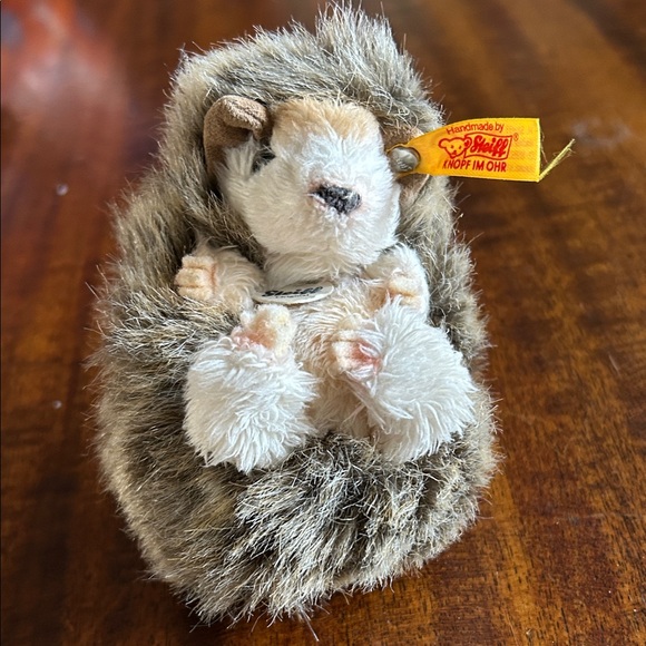 Steiff JOGGI Brown Baby Hedgehog -4” - Picture 1 of 6